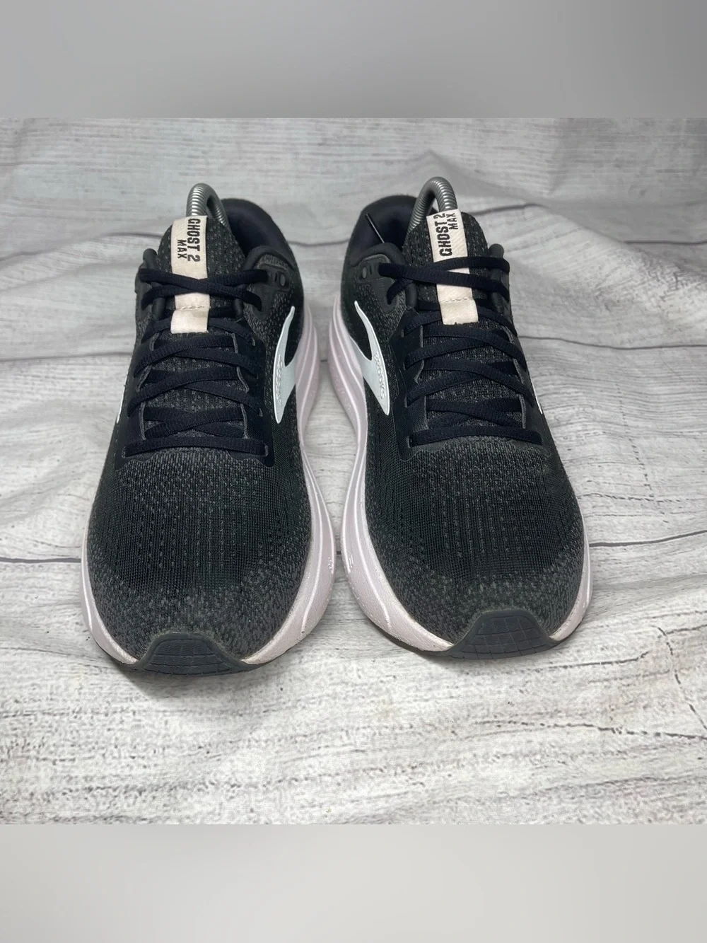 Brooks Women’s 9.5 Ghost 2 Max Black Running Shoes